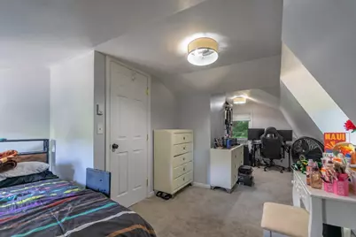 196 Pendleton Ave, Chicopee, MA 01020 - Photo 10