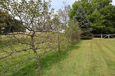 162 Jackson, Belchertown, MA 01007 - Photo 10