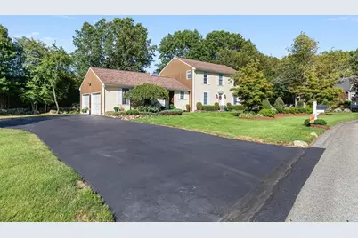 15 Andrew Ct, Swansea, MA 02777 - Photo 2