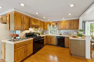 41 Smith St, Fitchburg, MA 01420 - Photo 6