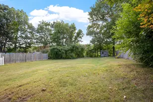 41 Smith St, Fitchburg, MA 01420 - Photo 4