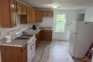 29 Easton Ave, Boston, MA 02136 - Photo 6