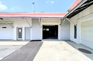 37 S Meadow St, Westfield, MA 01085 - Photo 1