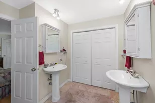 5 Landing Rd, Essex, MA 01929 - Photo 12