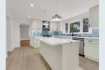 186 Main St #2, Wayland, MA 01778 - Photo 4