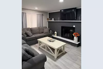 8 Murphy St, Wareham, MA 02571 - Photo 4