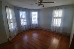 122 Princeton St, New Bedford, MA 02745 - Photo 10