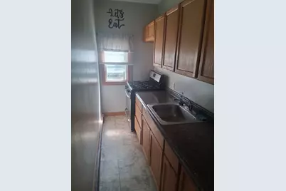 122 Princeton St, New Bedford, MA 02745 - Photo 14