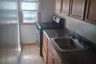 122 Princeton St, New Bedford, MA 02745 - Photo 14