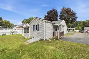 40 W Belmont St, Ludlow, MA 01056 - Photo 8