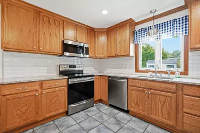 40 W Belmont St, Ludlow, MA 01056 - Photo 16
