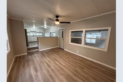 1346 Newport Ave #B17, Attleboro, MA 02703 - Photo 8