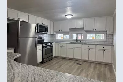 1346 Newport Ave #B17, Attleboro, MA 02703 - Photo 1