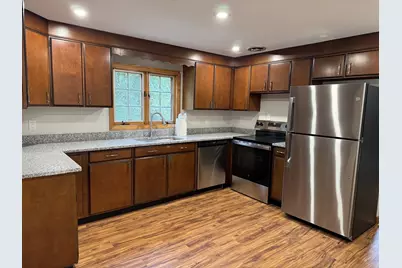 34 Grace Dr, Wilmington, MA 01887 - Photo 2