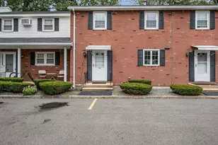 25 Oak St, Methuen, MA 01844 - Photo 1