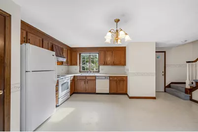 25 Oak St #D, Methuen, MA 01844 - Photo 4