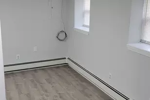 17 Mt Pleasant St, Somerville, MA 02144 - Photo 8