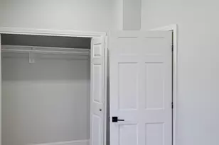 17 Mt Pleasant St, Somerville, MA 02144 - Photo 12
