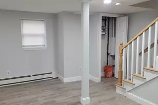 17 Mt Pleasant St, Somerville, MA 02144 - Photo 6