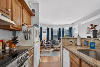 34 Central St, Somerville, MA 02143 - Photo 8