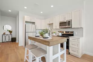 440 Broadway, Chelsea, MA 02150 - Photo 2