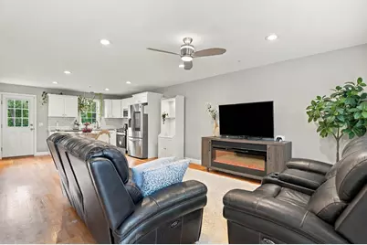 401 West St #C, East Bridgewater, MA 02333 - Photo 4