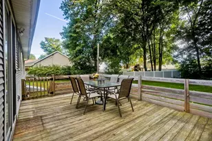 30 Dale St, Holyoke, MA 01040 - Photo 14