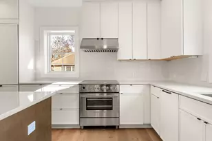 4 Elm St, Newton, MA 02465 - Photo 4