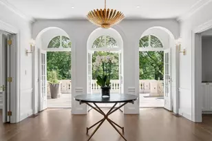 9 The Ledges, Newton, MA 02459 - Photo 2