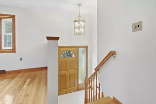32 Westwood St, Burlington, MA 01803 - Photo 4