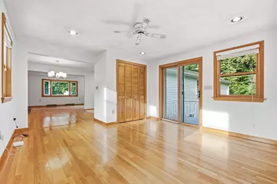 32 Westwood Street, Burlington, MA 01803 - Photo 20