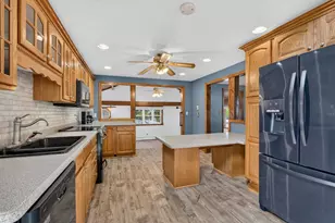 15 Ellington Rd, Tewksbury, MA 01876 - Photo 10