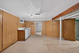 15 Ellington Rd, Tewksbury, MA 01876 - Photo 26