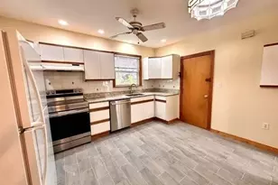 8 Berkeley St, Watertown, MA 02472 - Photo 2