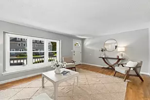 123 Merrimack Meadows Ln, Tewksbury, MA 01876 - Photo 6