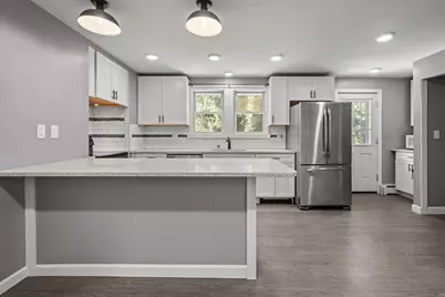 52 Forest Park Rd, Woburn, MA 01801 - Photo 2