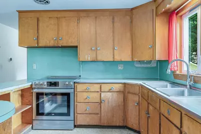 129 Forest St, Haverhill, MA 01832 - Photo 14