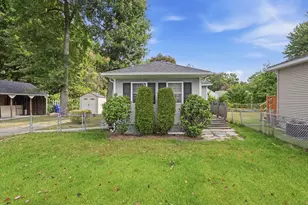 215 Eddy St, Springfield, MA 01104 - Photo 1