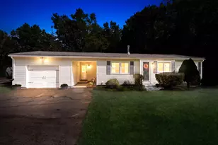 418 Millville Rd, Uxbridge, MA 01569 - Photo 1
