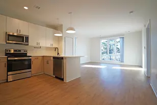 289 Walk Hill Rd, Boston, MA 02131 - Photo 6