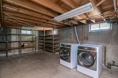17 Pickering Street, Chicopee, MA 01013 - Photo 28
