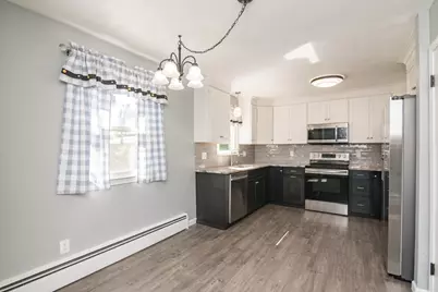 17 Pickering Street, Chicopee, MA 01013 - Photo 14