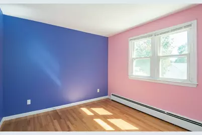 17 Pickering Street, Chicopee, MA 01013 - Photo 24