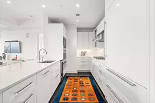 22 Liberty Dr, Boston, MA 02210 - Photo 8