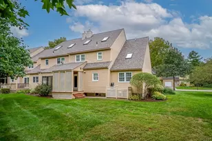 39 Waterford Dr, Worcester, MA 01602 - Photo 2