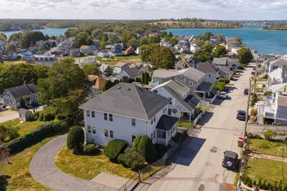 28 Roosevelt Ave, Hull, MA 02045 - Photo 4