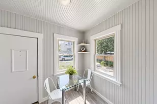 836 Canterbury St, Boston, MA 02131 - Photo 8