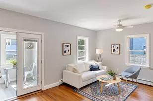 836 Canterbury St, Boston, MA 02131 - Photo 2
