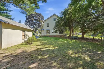 98 Bellevue Ave, Springfield, MA 01108 - Photo 8