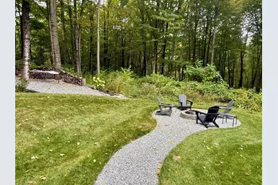 823 Moore Rd, New Braintree, MA 01531 - Photo 6